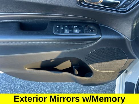 Used 2022 Dodge Durango GT image 11