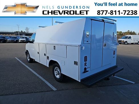 New 2025 Chevrolet Express 3500 w/ Power Convenience Package RWD image 4