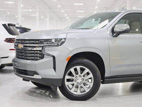 Used 2024 Chevrolet Suburban Premier w/ Premium Package image 2