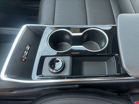 New 2026 Chevrolet Equinox LT w/ Convenience Package II image 23