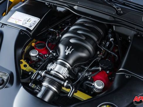 Used 2014 Maserati GranTurismo Sport RWD image 71