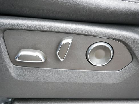 Certified 2024 Cadillac Escalade ESV Luxury AWD/4WD image 7