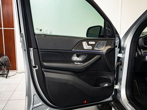 Used 2020 Mercedes-Benz GLE 350 4MATIC image 25