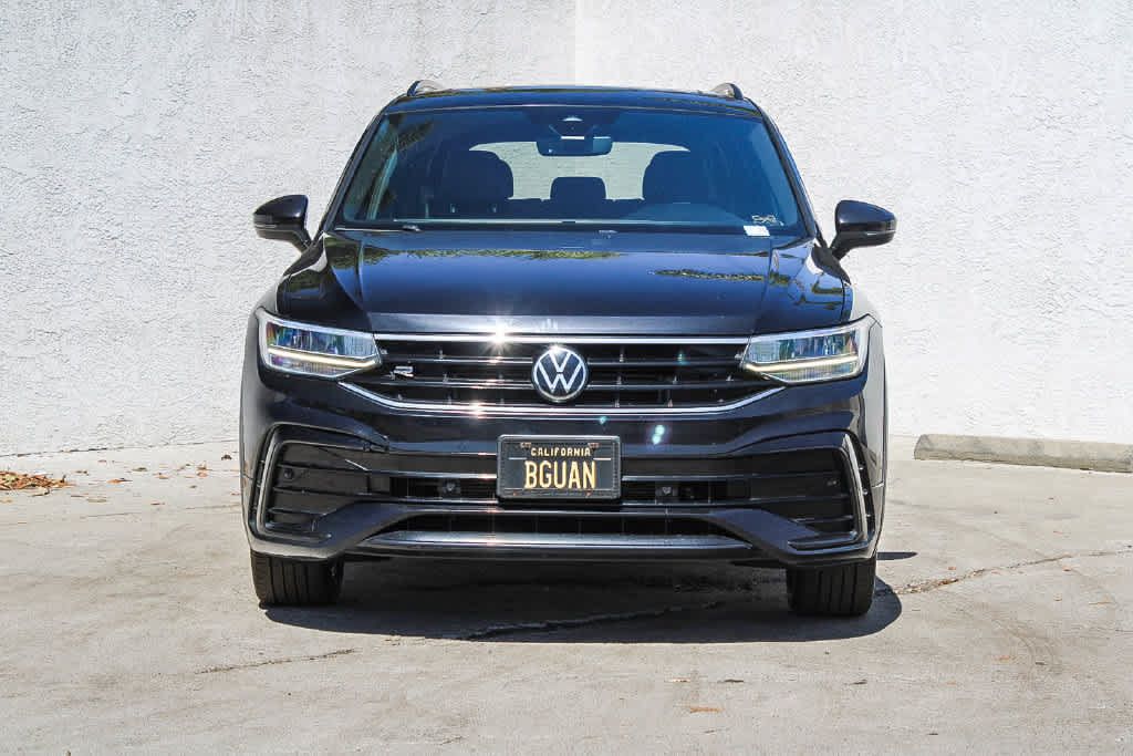 Used 2022 Volkswagen Tiguan SE R-Line FWD image 2