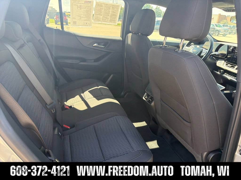 Used 2026 Chevrolet Equinox LT AWD/4WD image 30