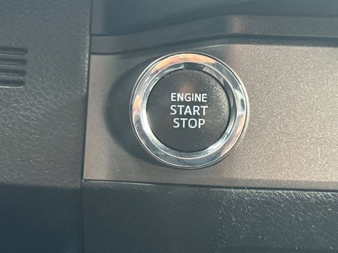 Used 2021 Toyota Tacoma TRD Sport w/ Technology Package image 20