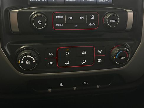 Used 2016 GMC Sierra 2500 SLE AWD/4WD image 19