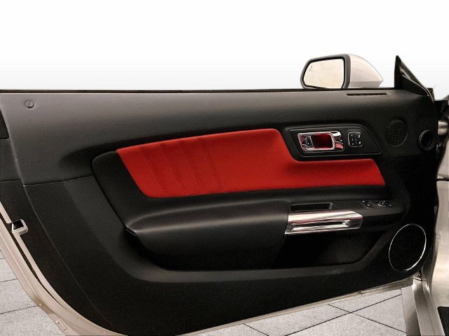 Used 2017 Ford Mustang GT Premium w/ Equipment Group 401A RWD image 22