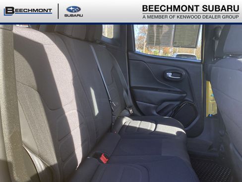 Used 2017 Jeep Renegade Altitude image 22