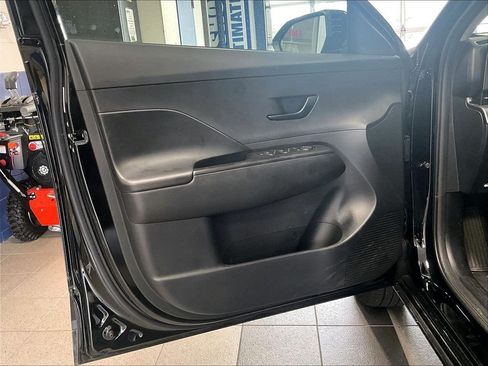 Certified 2024 Hyundai Kona SEL FWD image 9