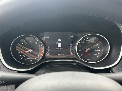 Used 2019 Jeep Compass Latitude FWD image 31