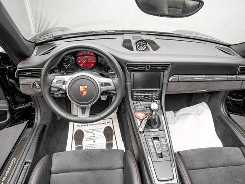 Used 2015 Porsche 911 Carrera 4 GTS image 14