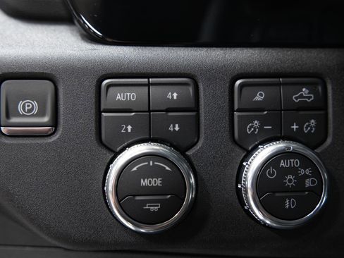 New 2025 GMC Sierra 2500 SLT w/ SLT Premium Package image 30