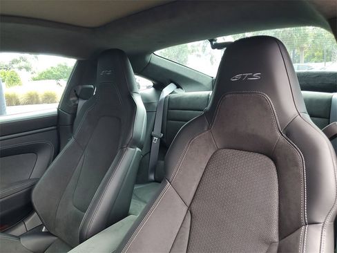 Used 2025 Porsche 911 Carrera 4 GTS image 5