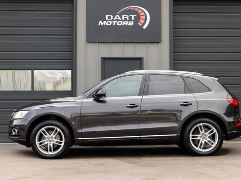 Used 2016 Audi Q5 2.0T Premium Plus w/ Technology Package AWD/4WD image 4