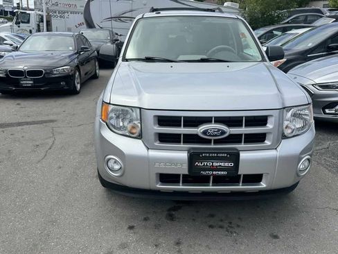 Used 2011 Ford Escape 2WD Hybrid image 2