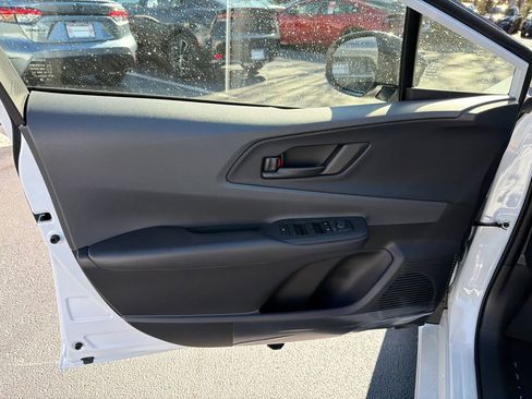 New 2026 Toyota Prius LE image 10