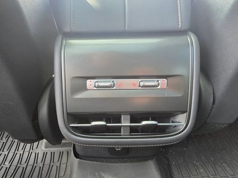 Used 2024 Lincoln Nautilus Reserve w/ Equipment Group 202A AWD/4WD image 13
