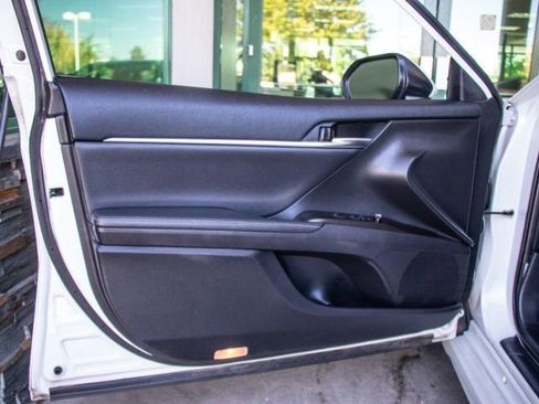 Used 2023 Toyota Camry XSE w/ Navigation Package FWD image 9