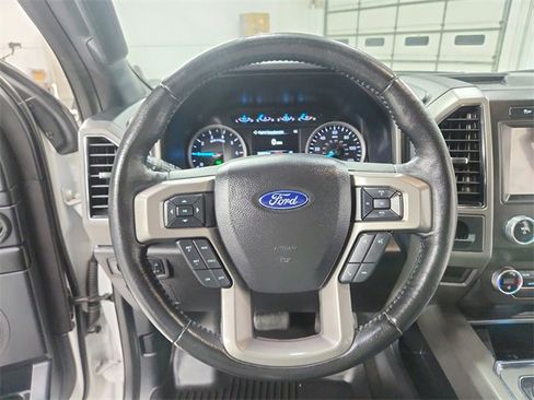 Used 2021 Ford Expedition XLT image 22