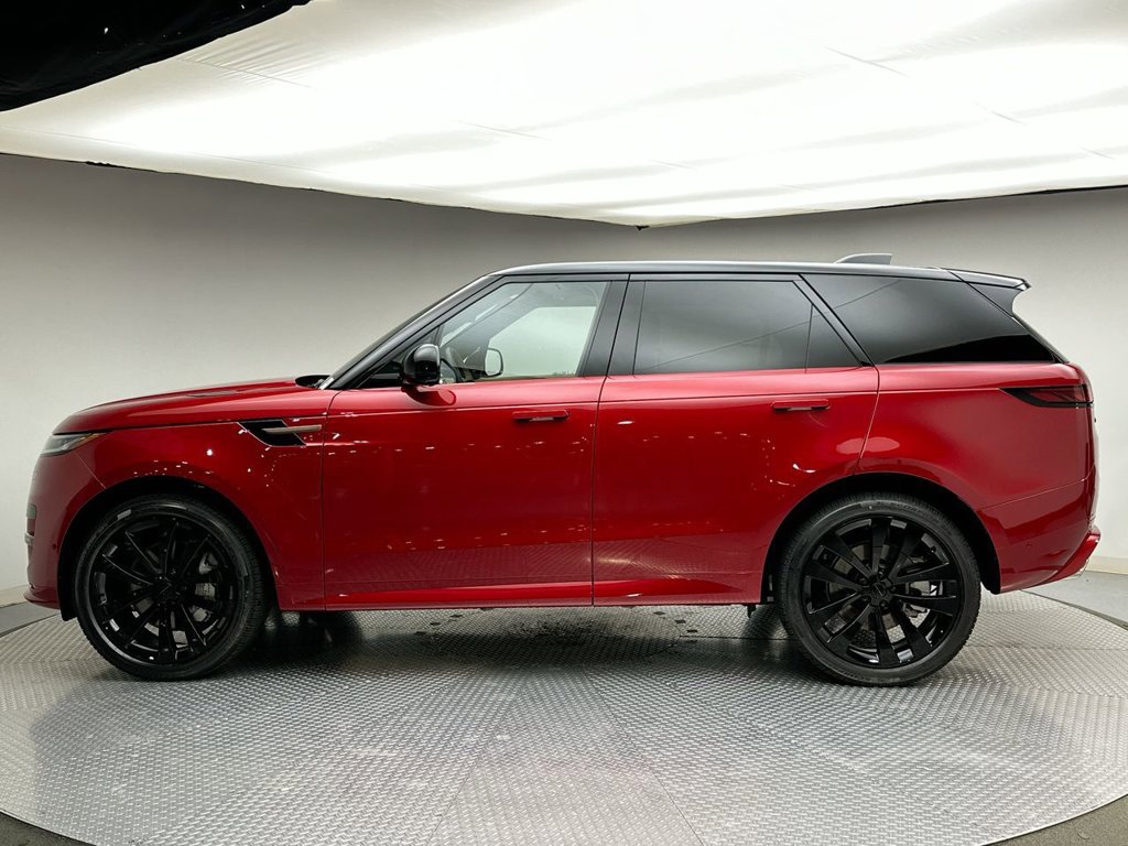 New 2027 Land Rover Range Rover Sport Dynamic SE AWD/4WD image 2