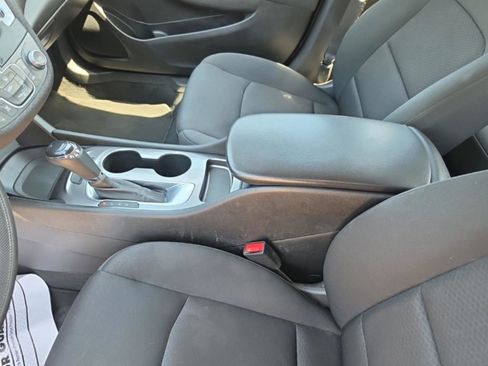 Used 2020 Chevrolet Malibu LS image 16