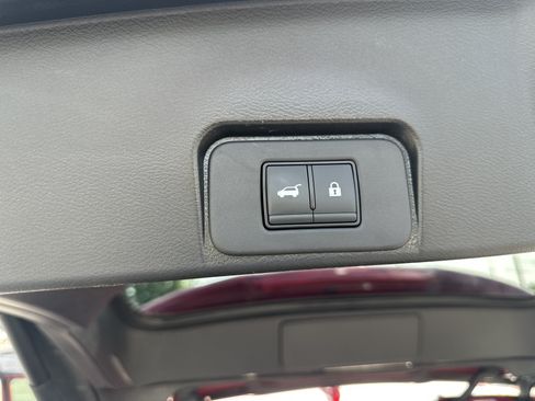 Certified 2023 Nissan Rogue SV w/ SV Premium B Package FWD image 16