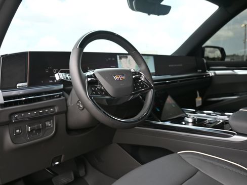 Certified 2026 Cadillac Escalade Sport w/ Touring Package AWD/4WD image 19