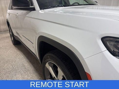 Used 2022 Jeep Grand Cherokee L Limited image 9