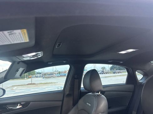 Used 2024 Kia Forte GT-Line w/ GT-Line Premium Package FWD image 8