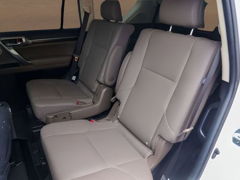 Used 2023 Lexus GX 460 Premium AWD/4WD image 25