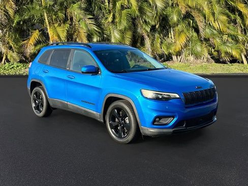 Used 2021 Jeep Cherokee Latitude Plus image 2