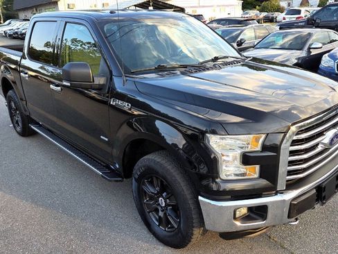 Used 2015 Ford F150 XLT w/ Equipment Group 302A Luxury AWD/4WD image 21