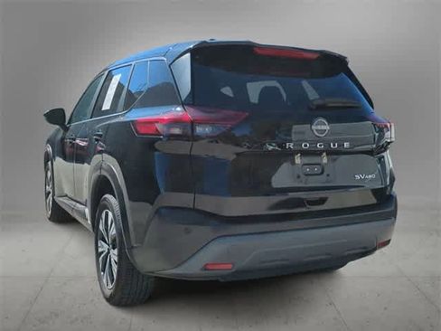 Used 2023 Nissan Rogue SV image 6