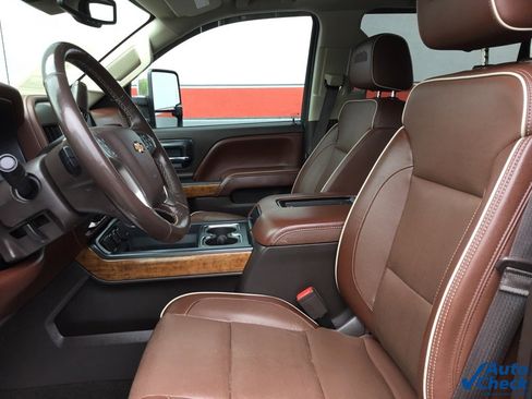 Used 2016 Chevrolet Silverado 3500 High Country w/ Duramax Plus Package image 30
