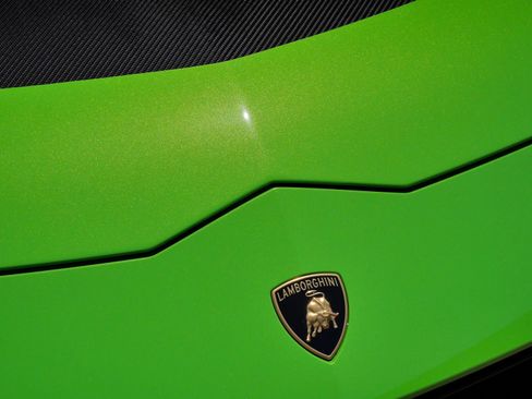 Used 2023 Lamborghini Urus Performante AWD/4WD image 10