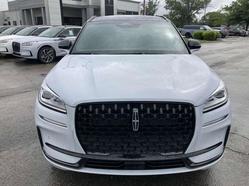 New 2025 Lincoln Corsair Reserve w/ Equipment Group 202A image 12