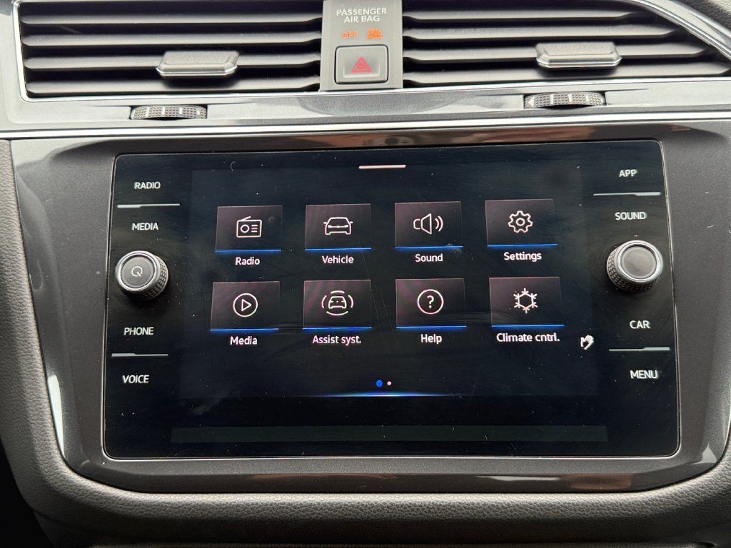 Used 2022 Volkswagen Tiguan SE FWD image 29
