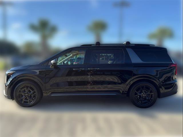 Used 2025 Kia Carnival SX FWD image 4