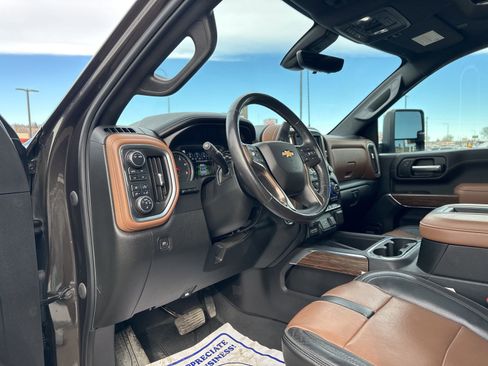 Used 2020 Chevrolet Silverado 3500 High Country w/ Z71 Off-Road Package image 18