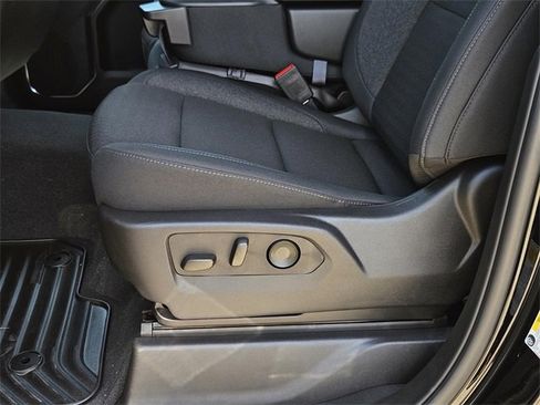 New 2025 GMC Sierra 1500 SLE image 19