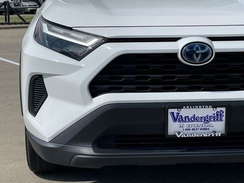 Used 2023 Toyota RAV4 XLE w/ Convenience Package AWD/4WD image 7