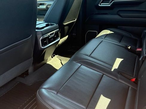 Used 2022 Chevrolet Silverado 1500 LTZ w/ LTZ Premium Package AWD/4WD image 12