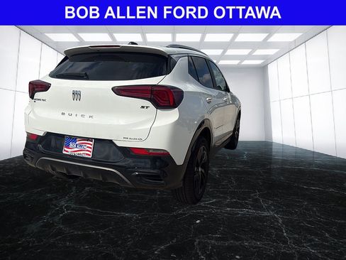 Used 2024 Buick Encore GX Sport Touring AWD/4WD image 5