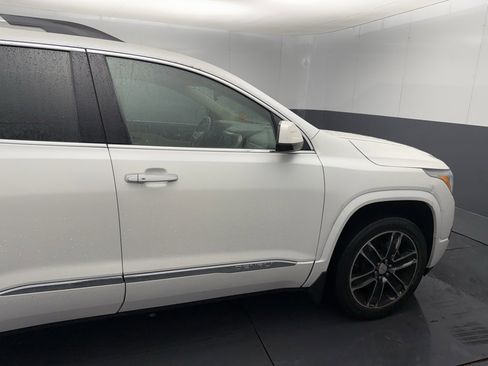 Used 2019 GMC Acadia Denali w/ LPO, Floor Liner Package image 11