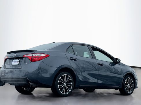 Used 2015 Toyota Corolla L image 2