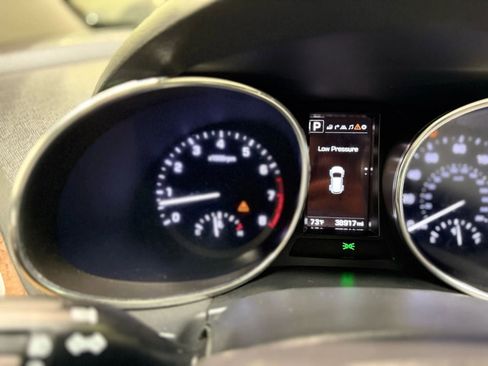 Used 2017 Hyundai Santa Fe SE w/ SE Ultimate Tech Package 03 image 20