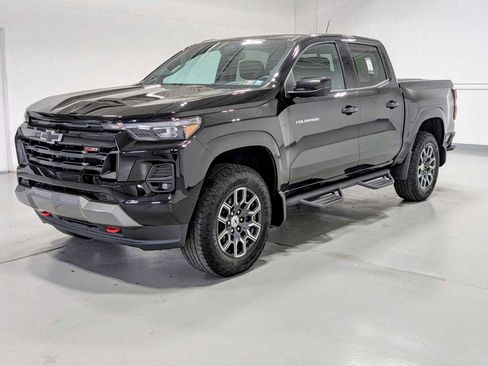 Used 2023 Chevrolet Colorado Z71 w/ Z71 Convenience Package 2 AWD/4WD image 1