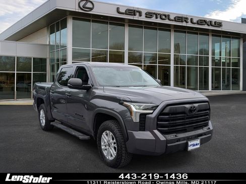 Used 2023 Toyota Tundra SR5 w/ SR5 Convenience Package AWD/4WD image 1