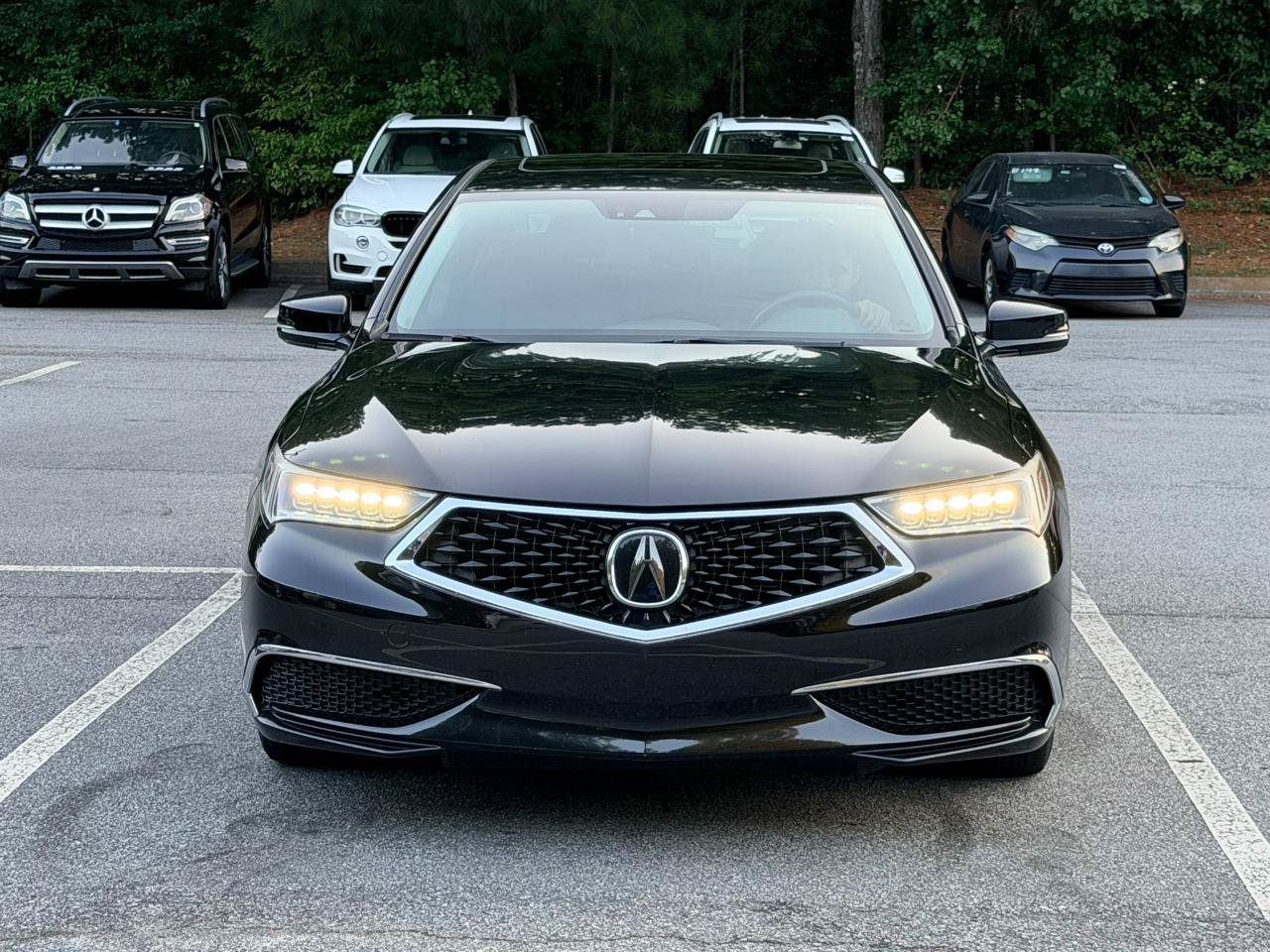 Used 2020 Acura TLX w/ Technology Package FWD image 4